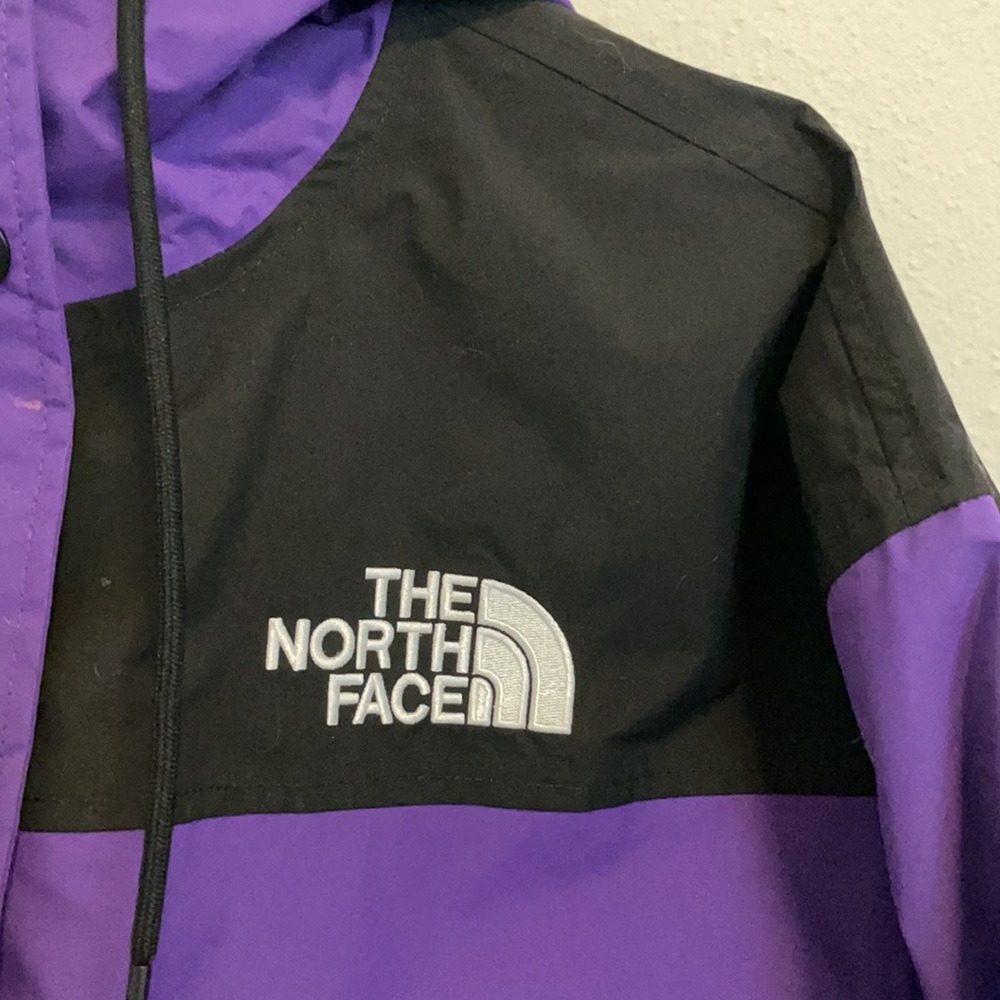 North Face Shell Jacket - Picture 2 of 3